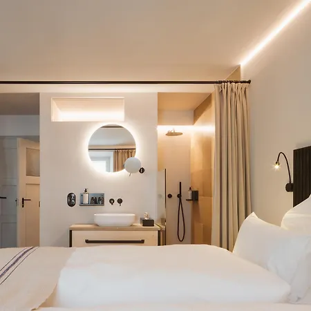 Kuehbacher Szálloda *